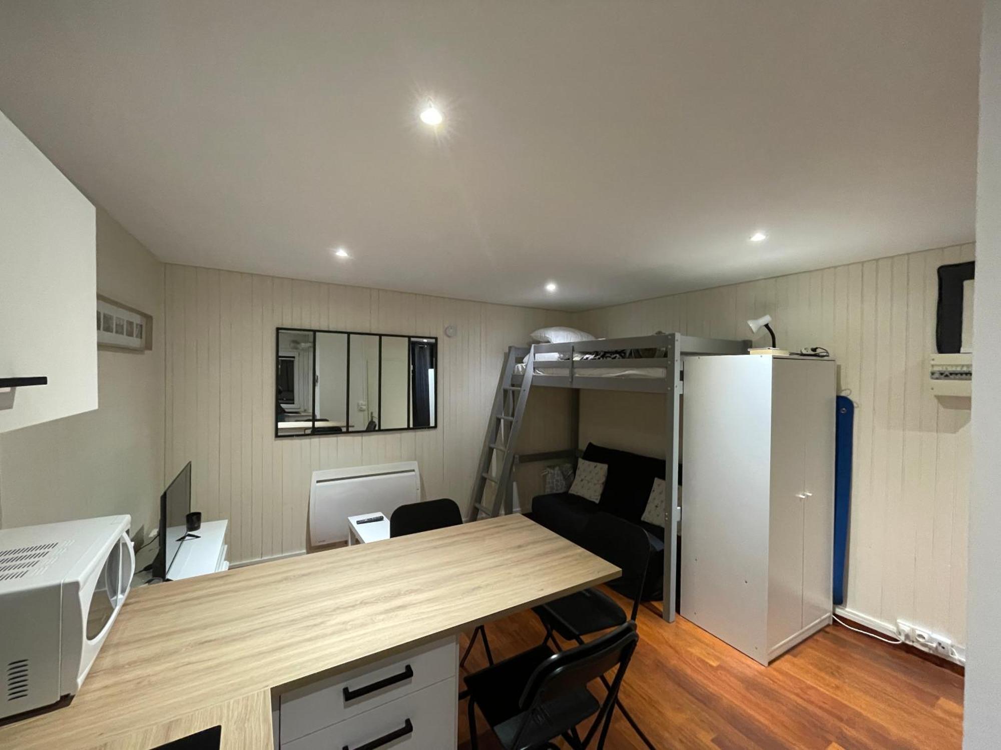 Charmant Studio En Plein Coeur De Chambéry Exteriör bild